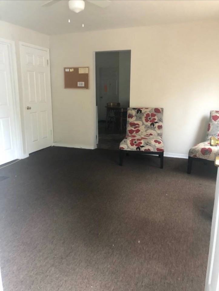 1225 S. Plymouth Ave. - Photo 3 of 12