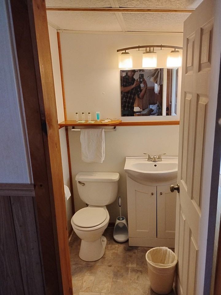 Ellsworth Suites - Photo 3 of 39