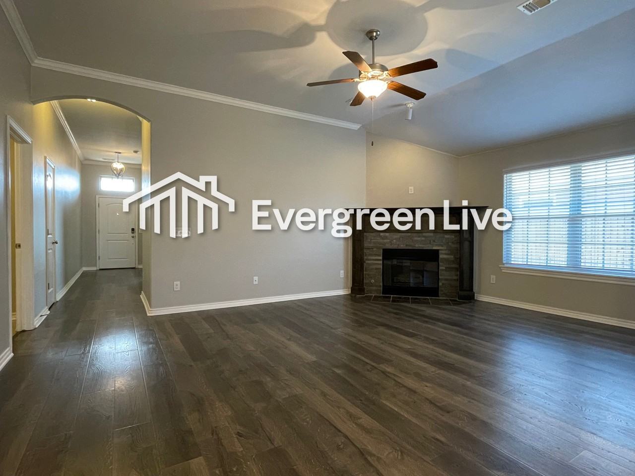 2421 Shell Dr - Photo 4 of 16
