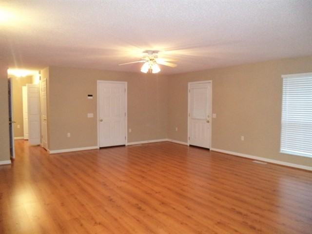 5411 Evergreen Farms Ln - Photo 2 of 13