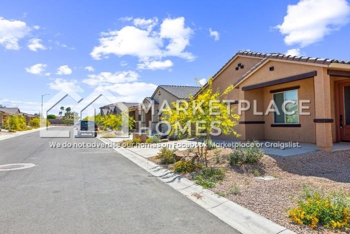 11513 W Deanne Dr - Photo 2 of 36