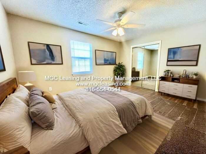 4605C Ne Whispering Winds Dr - Photo 3 of 14