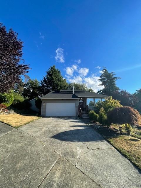 1810 Copalis St Ne #NA - Photo 2 of 9