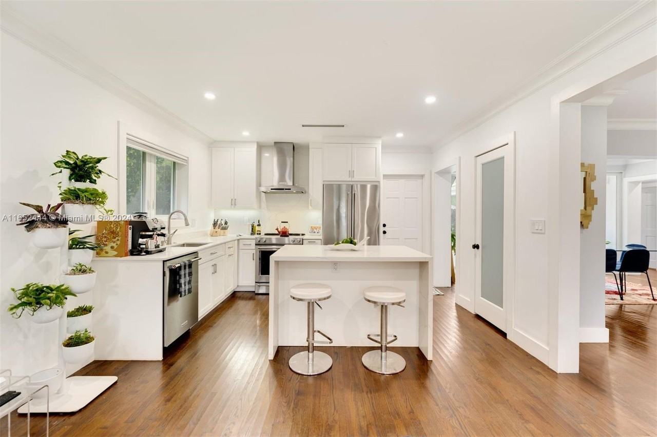 547 Giralda Ave #NA - Photo 2 of 15