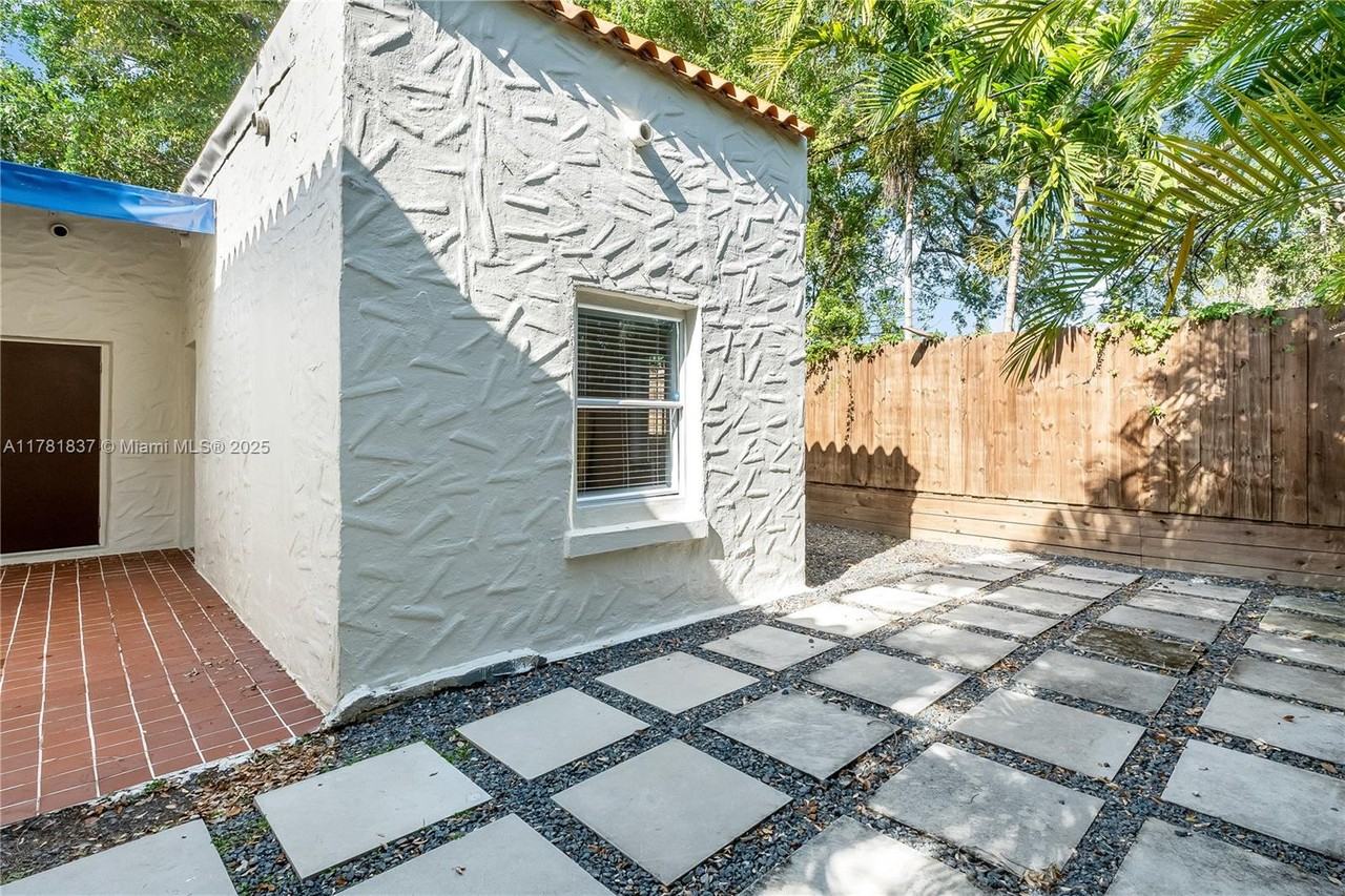 829 Lorca St #NA - Photo 6 of 10