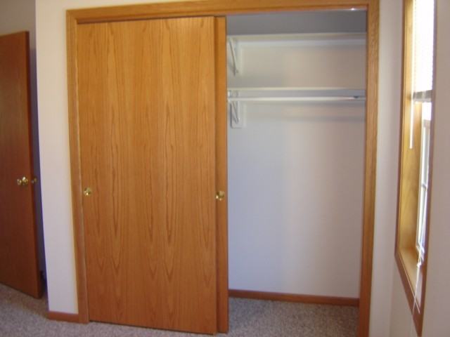 1017 E Monowau St #7 - Photo 4 of 5