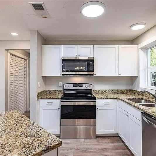 997 Cedarwood Ave #NA - Photo 4 of 18