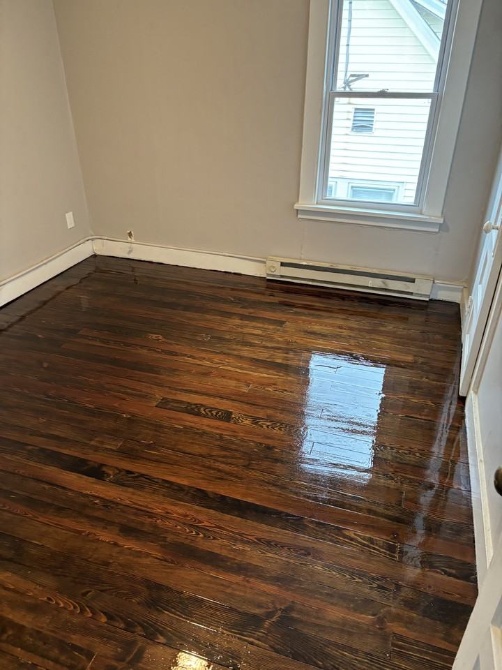 205 Wilson St #3rdFL - Photo 2 of 6