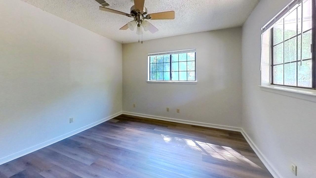 1015 W Martin Luther King Dr #C - Photo 3 of 12