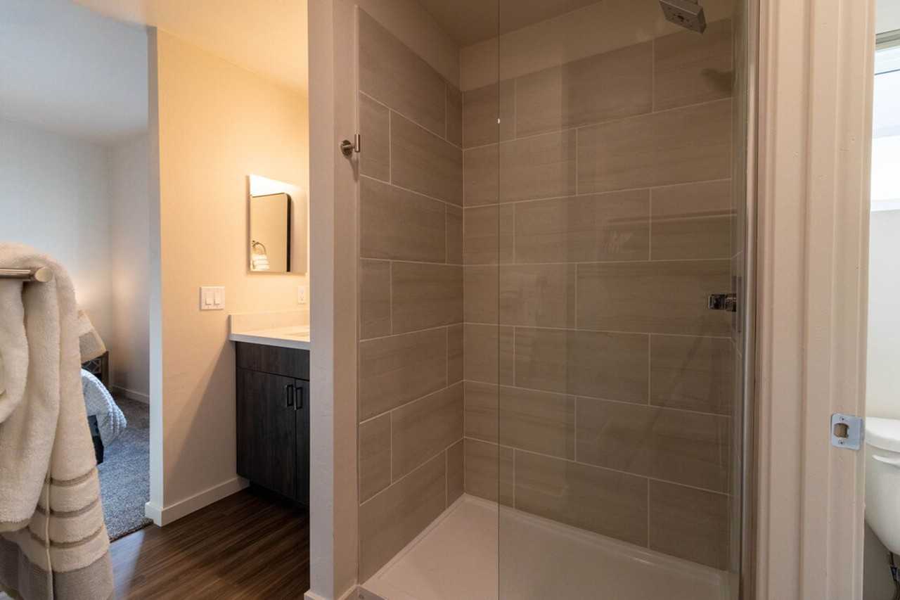 La Vida Rental Homes - Photo 6 of 20