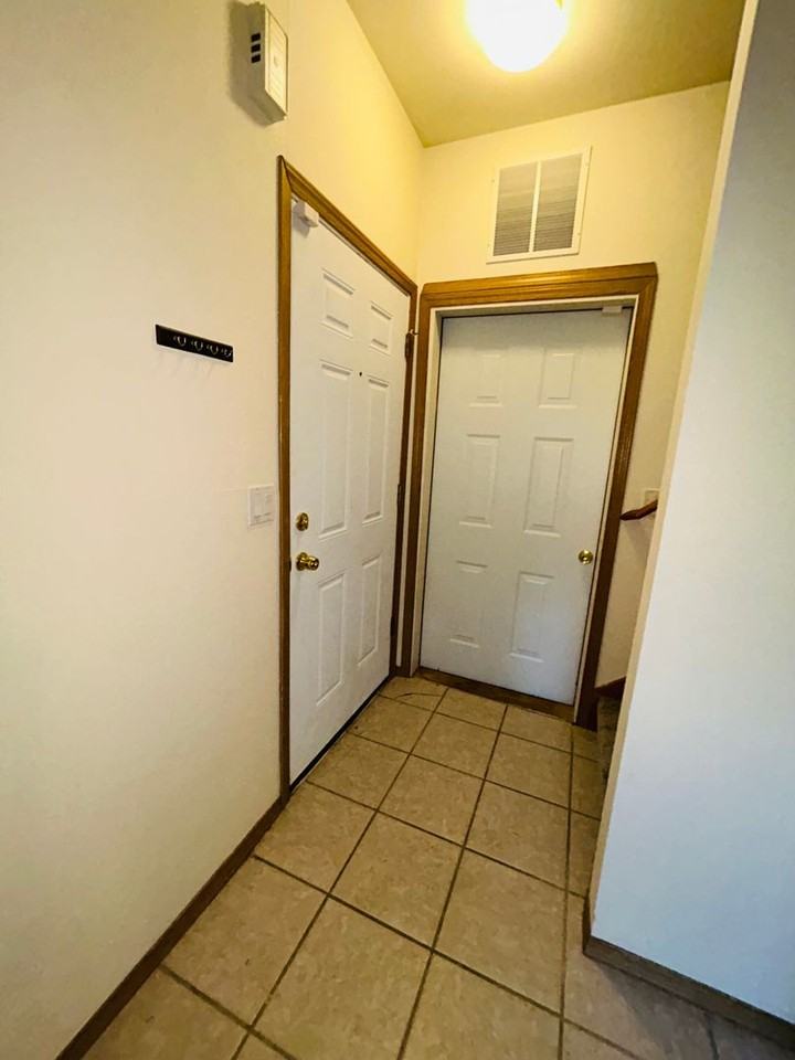 BALLOU ESTATES - Photo 2 of 28