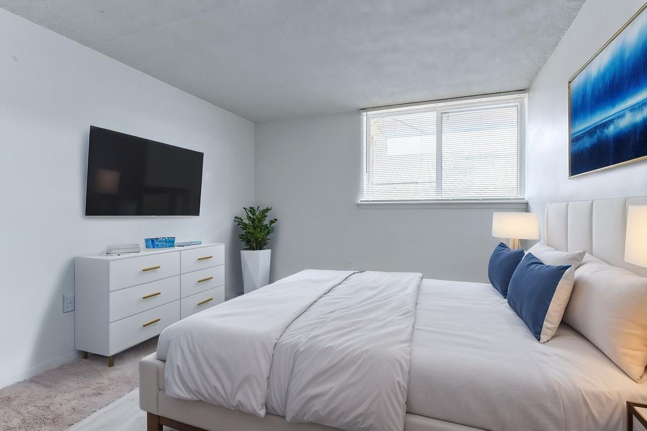 Ivanhoe Apartments - Photo 7 of 11