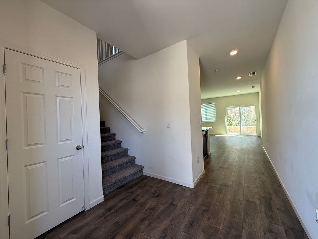 2038 S Palm St - Photo 3 of 29
