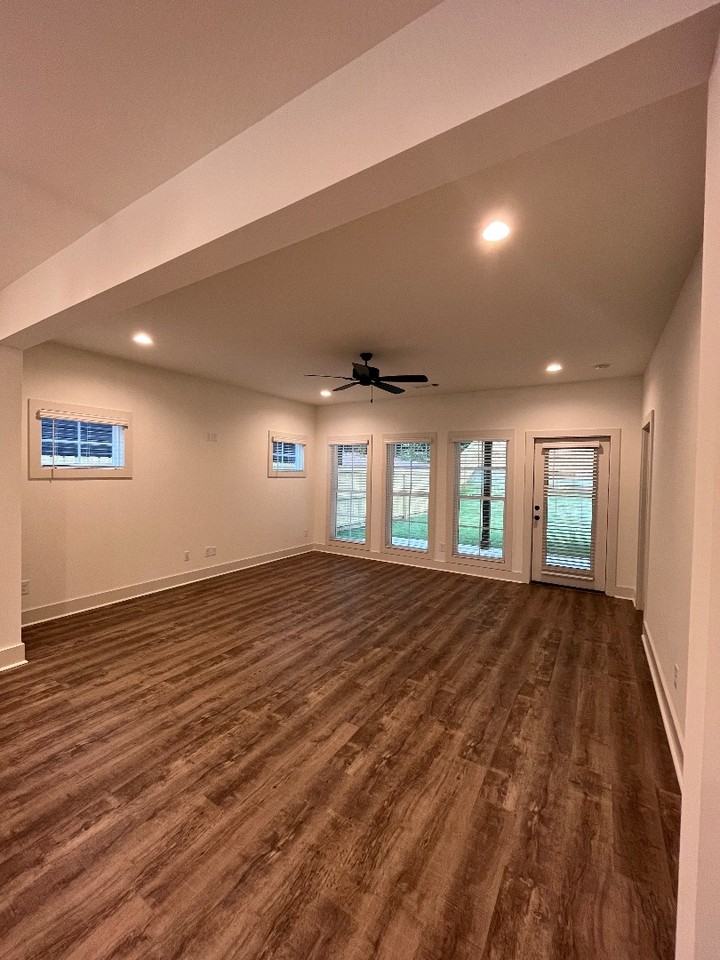 872 Village Dr - Photo 7 of 11