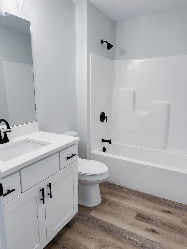 Forest Oaks - Photo 3 of 10