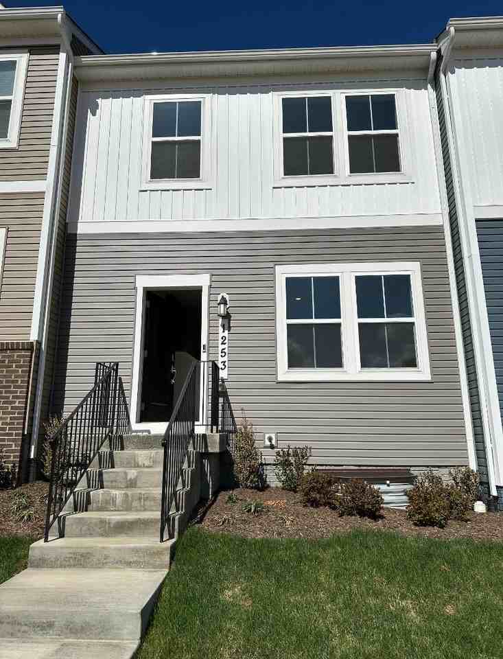 1253 Cedar Valley Rd - Photo 2 of 11