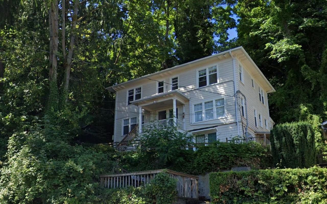 Vintage 2x1 Available Now | Minutes from UW & U - Photo 2 of 3