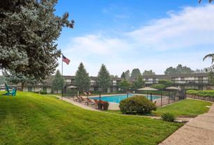 Pacific Village – One & Two Bedroom Apartments in Wenatchee - Photo 1 of 1