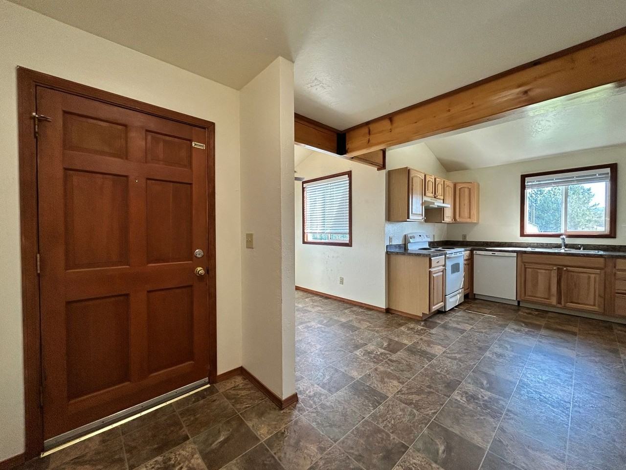 936 Little Joe Ln - Photo 3 of 30