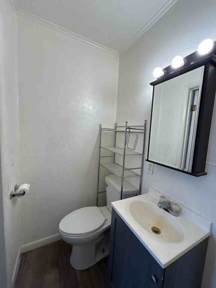 52769 IN-13 - Photo 4 of 5