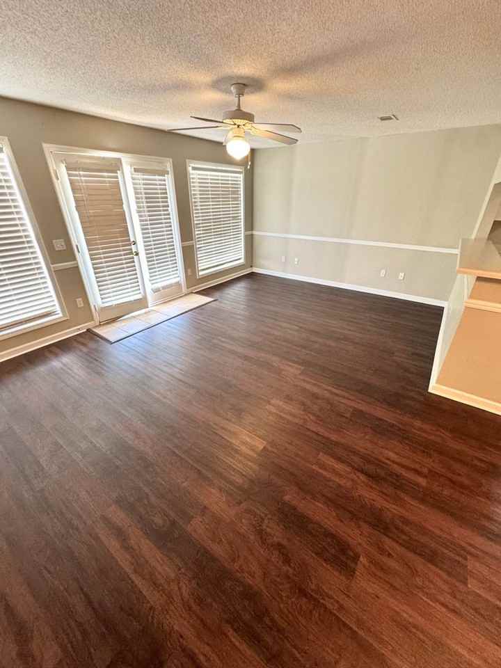 128 N Springview Dr - Photo 5 of 20