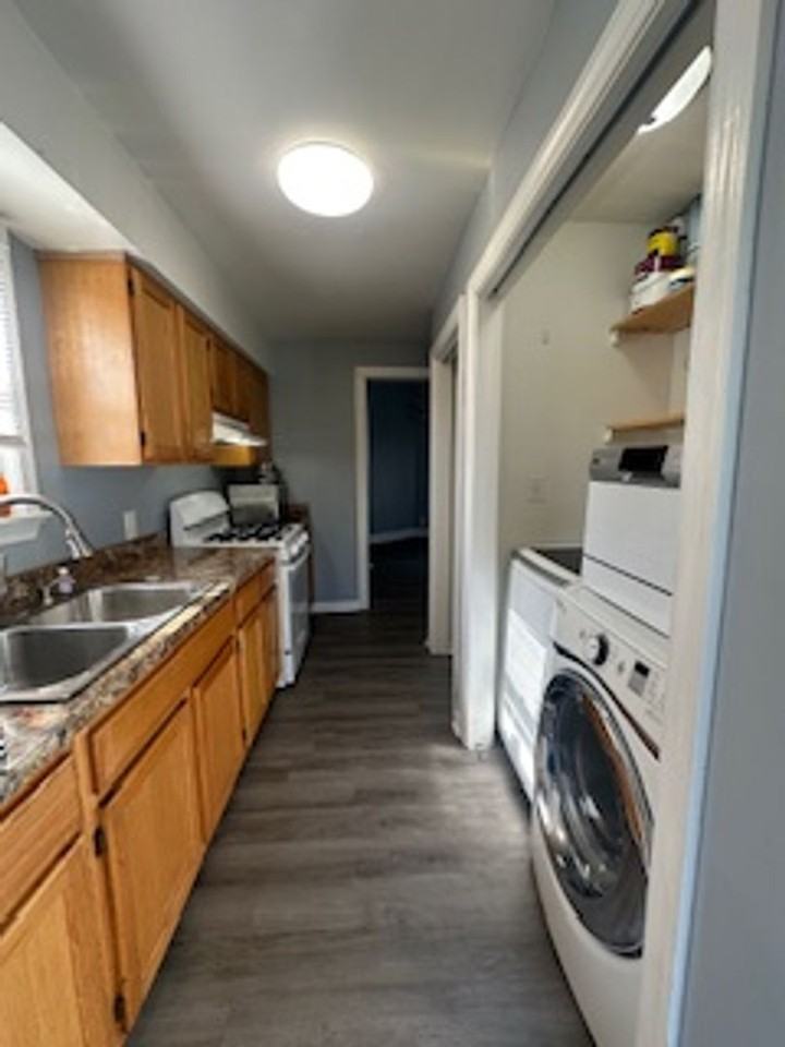 711 E 28th St - Photo 7 of 17