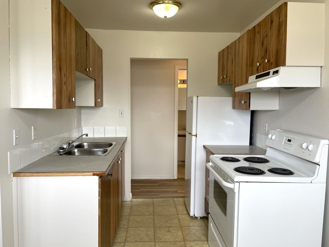 8920 86 St #107 - Photo 5 of 6