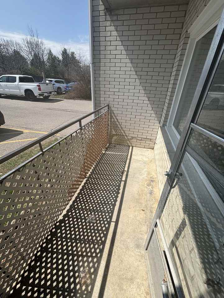87 103-87 Westwood Drive #103 - Photo 5 of 12