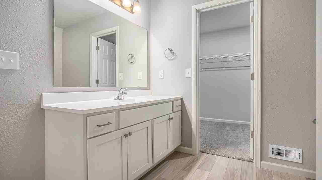 5485 E Karen Ct - Photo 6 of 16