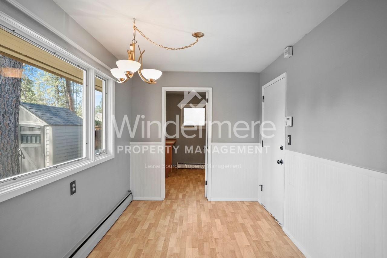 1706 E 38th Ave - Photo 6 of 32