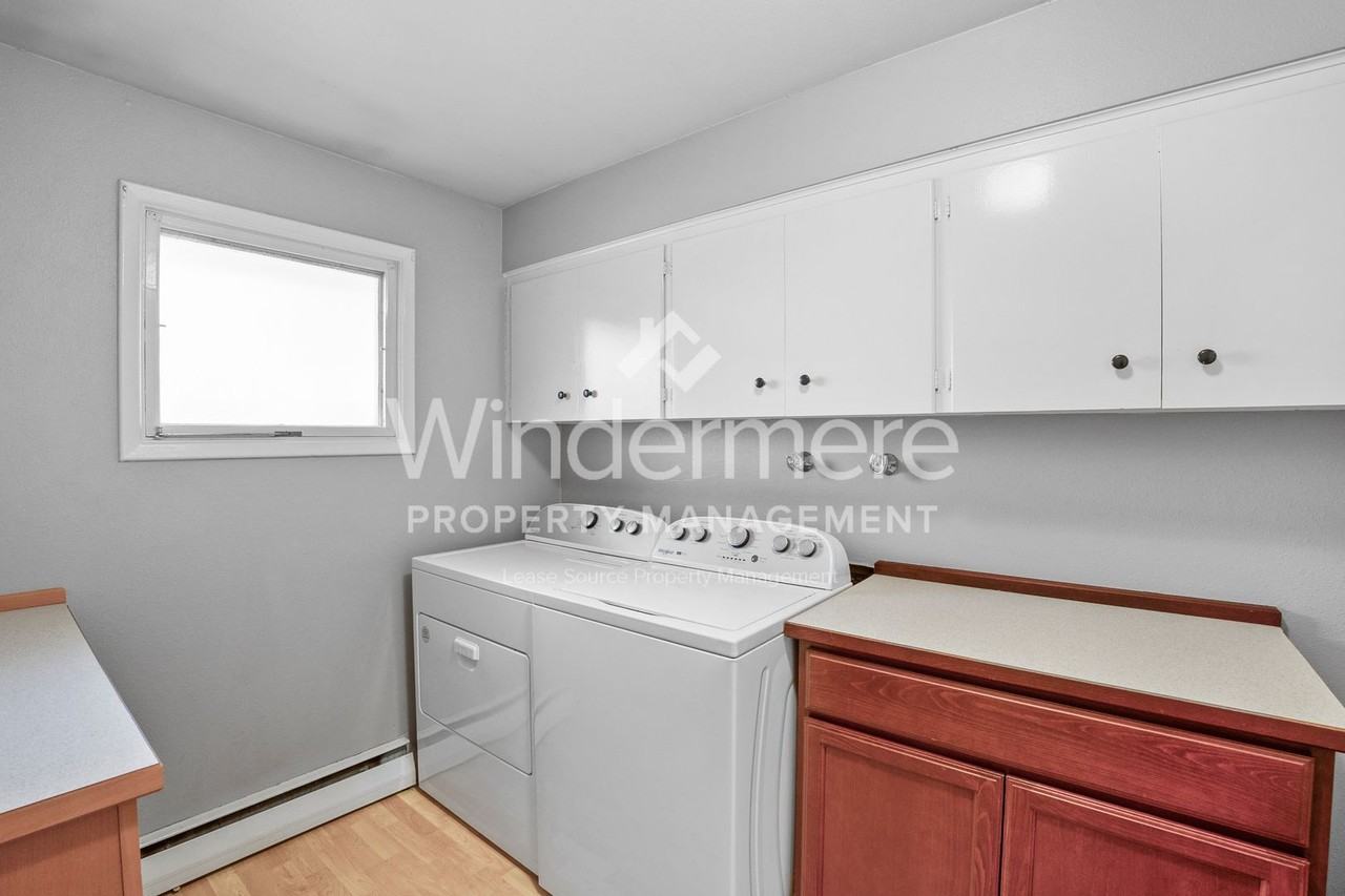 1706 E 38th Ave - Photo 7 of 32