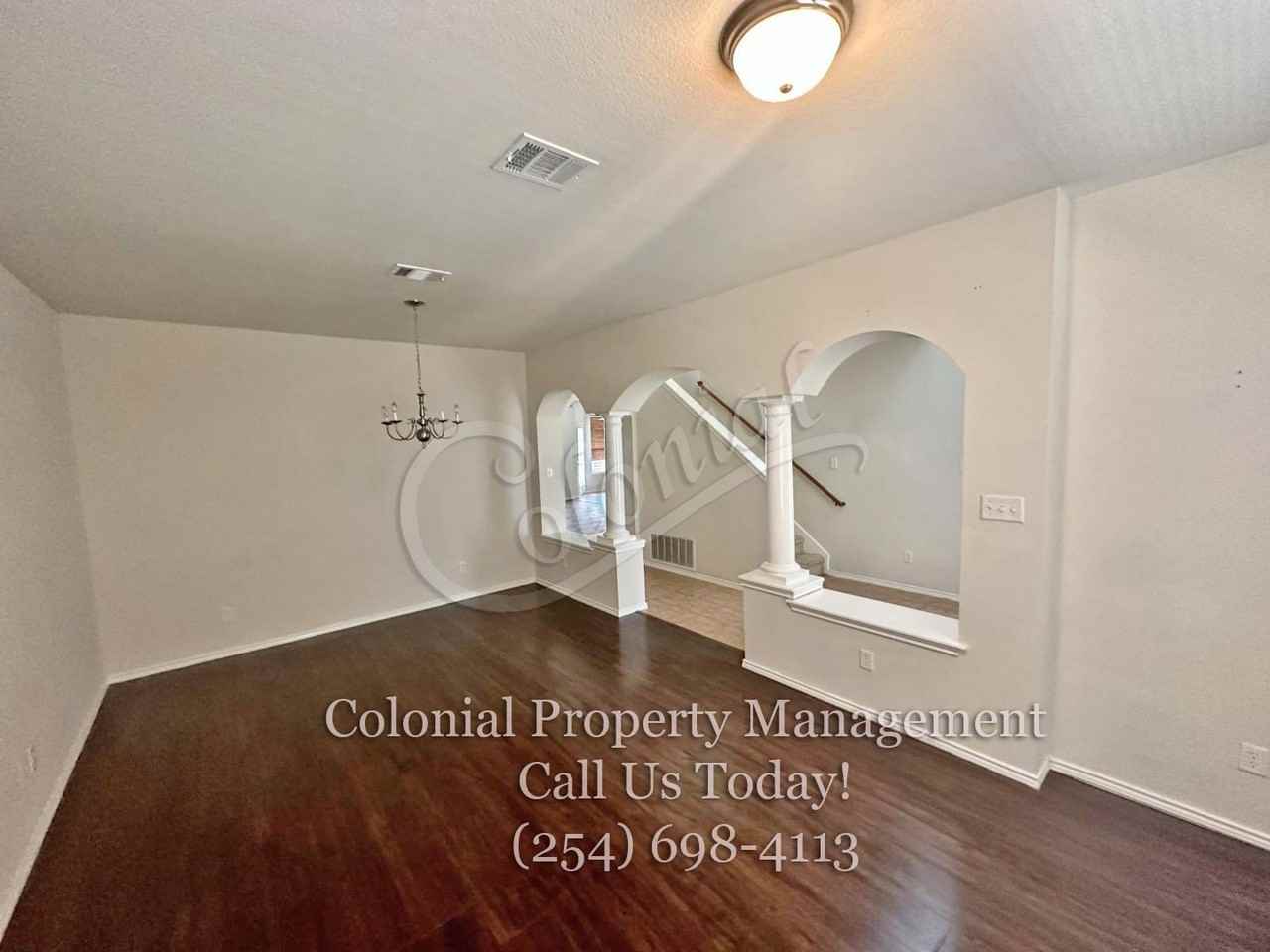 5403 Golden Gate Dr - Photo 5 of 26