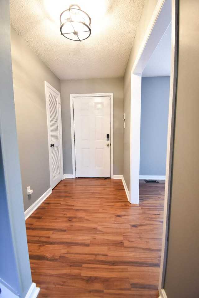 1733 Swann St - Photo 5 of 26