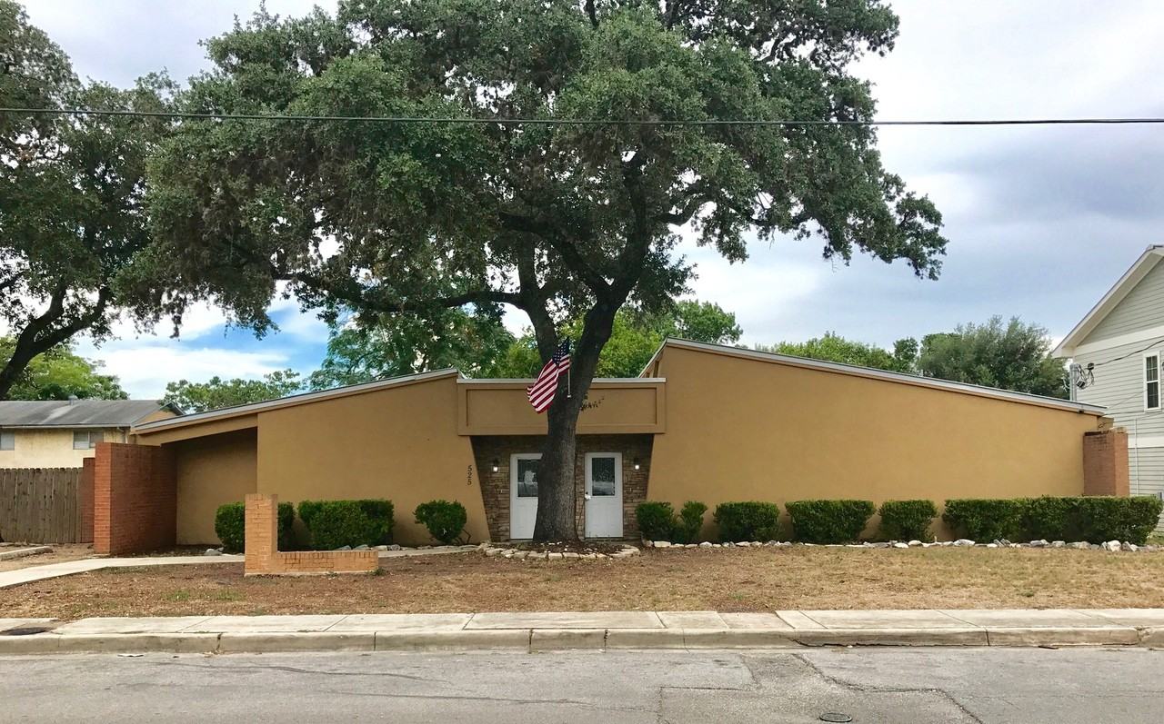 525 West Hutchison Street #A - Photo 2 of 14