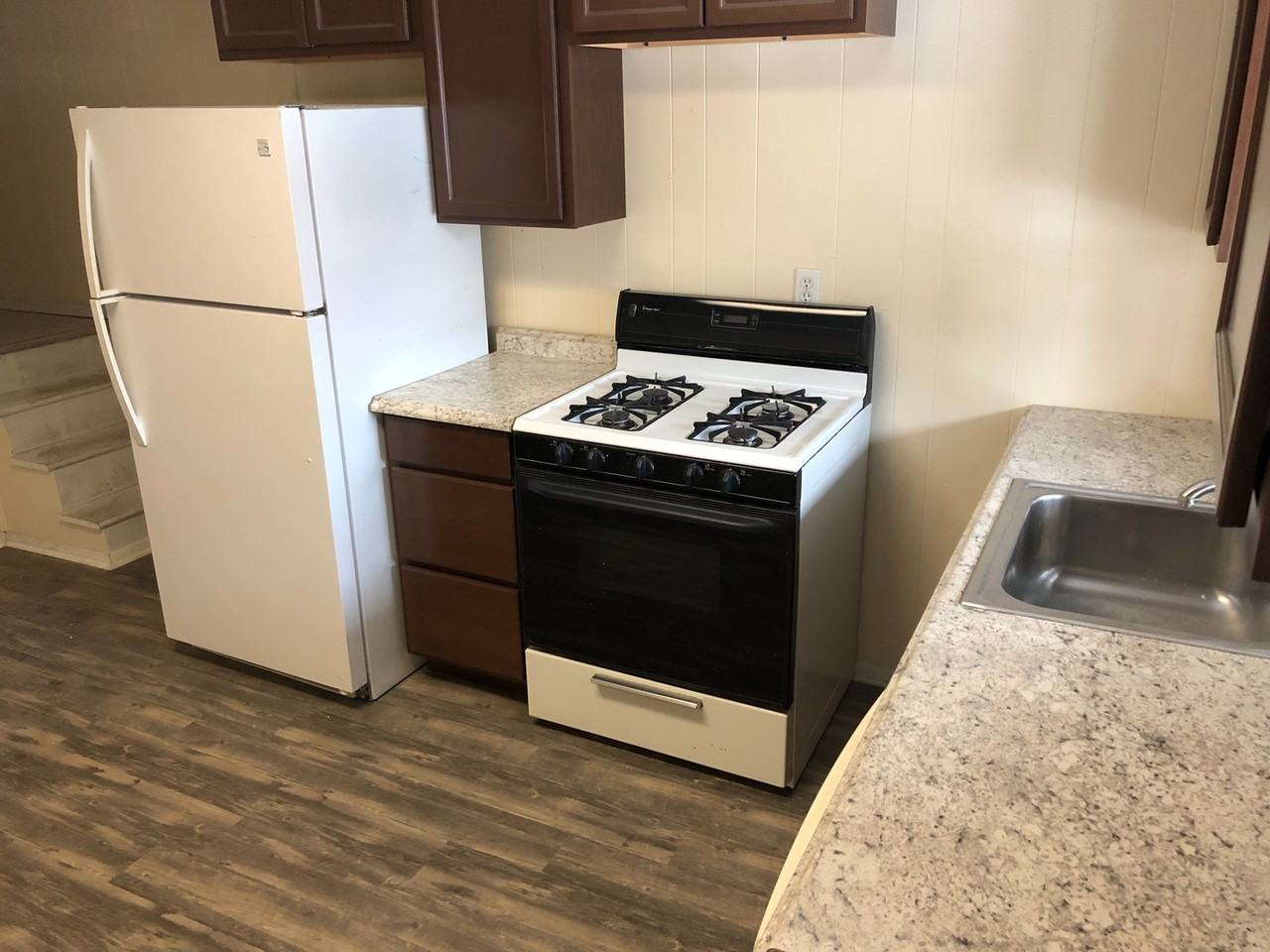 5150 Gloster St - Photo 3 of 11