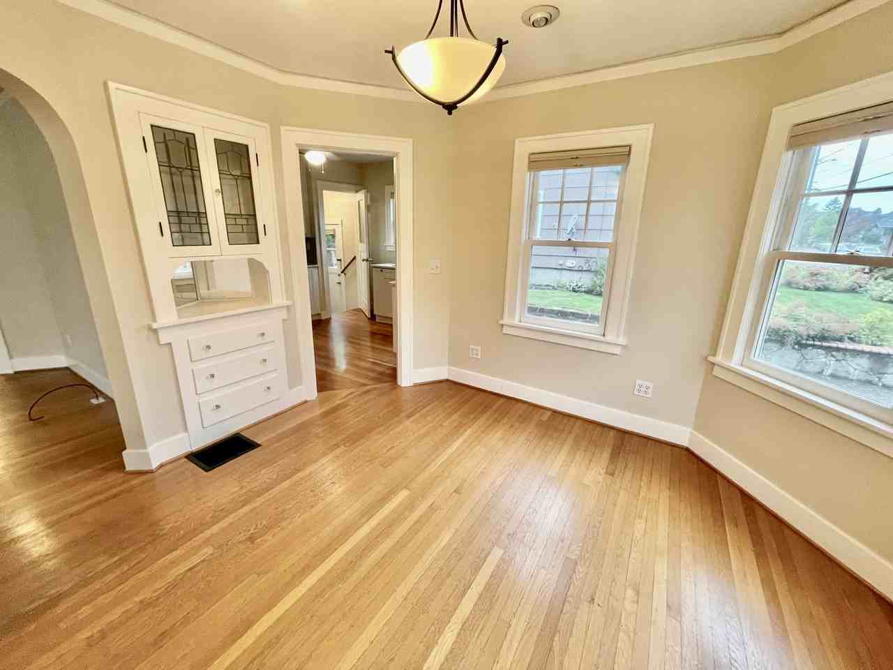 6976 Ne Stanton St - Photo 7 of 41