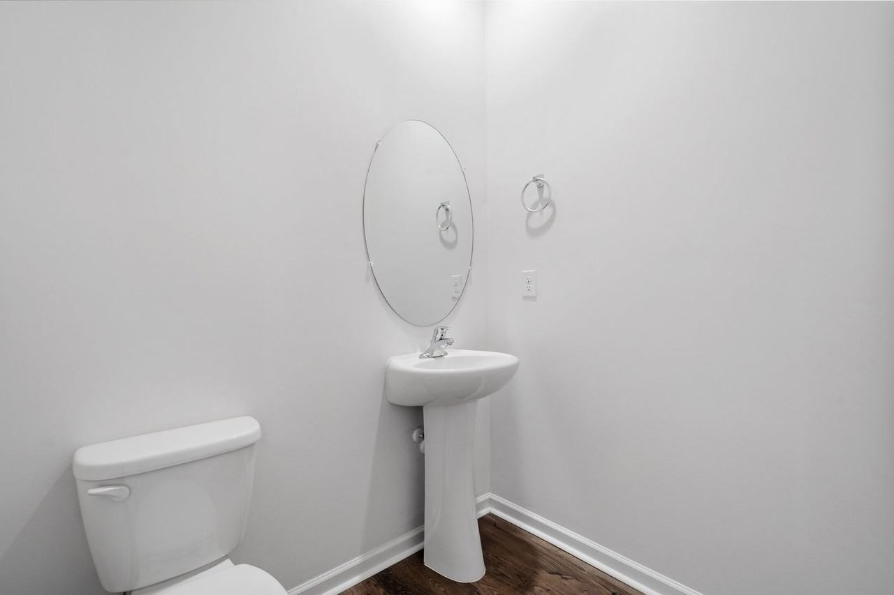340 Fenwick Dr - Photo 6 of 35