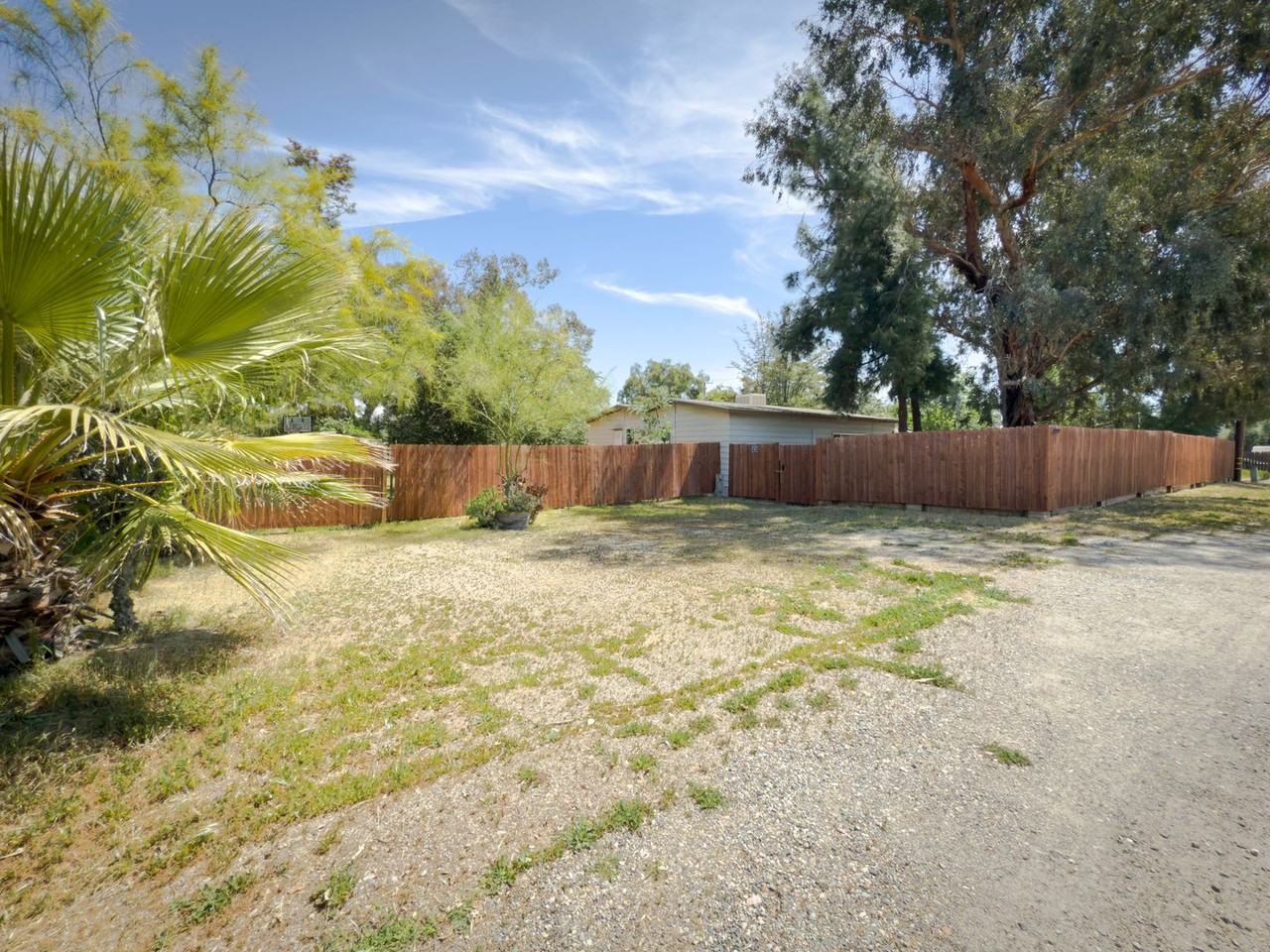 20340 Union St - Photo 2 of 50