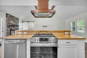 featured image of 301 Huntsman Dr