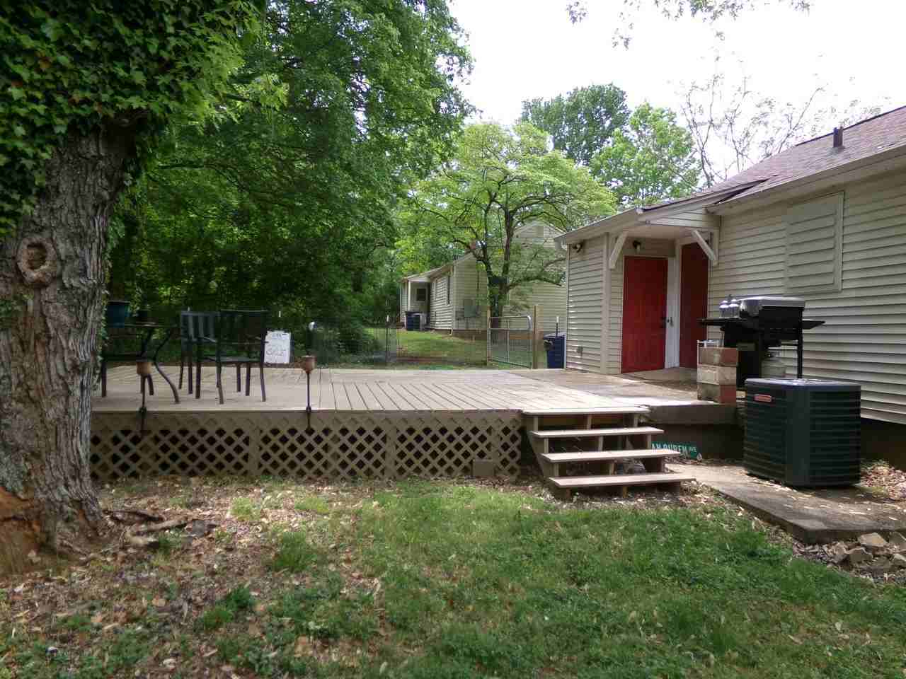 130 Edgewood Cir - Photo 2 of 15