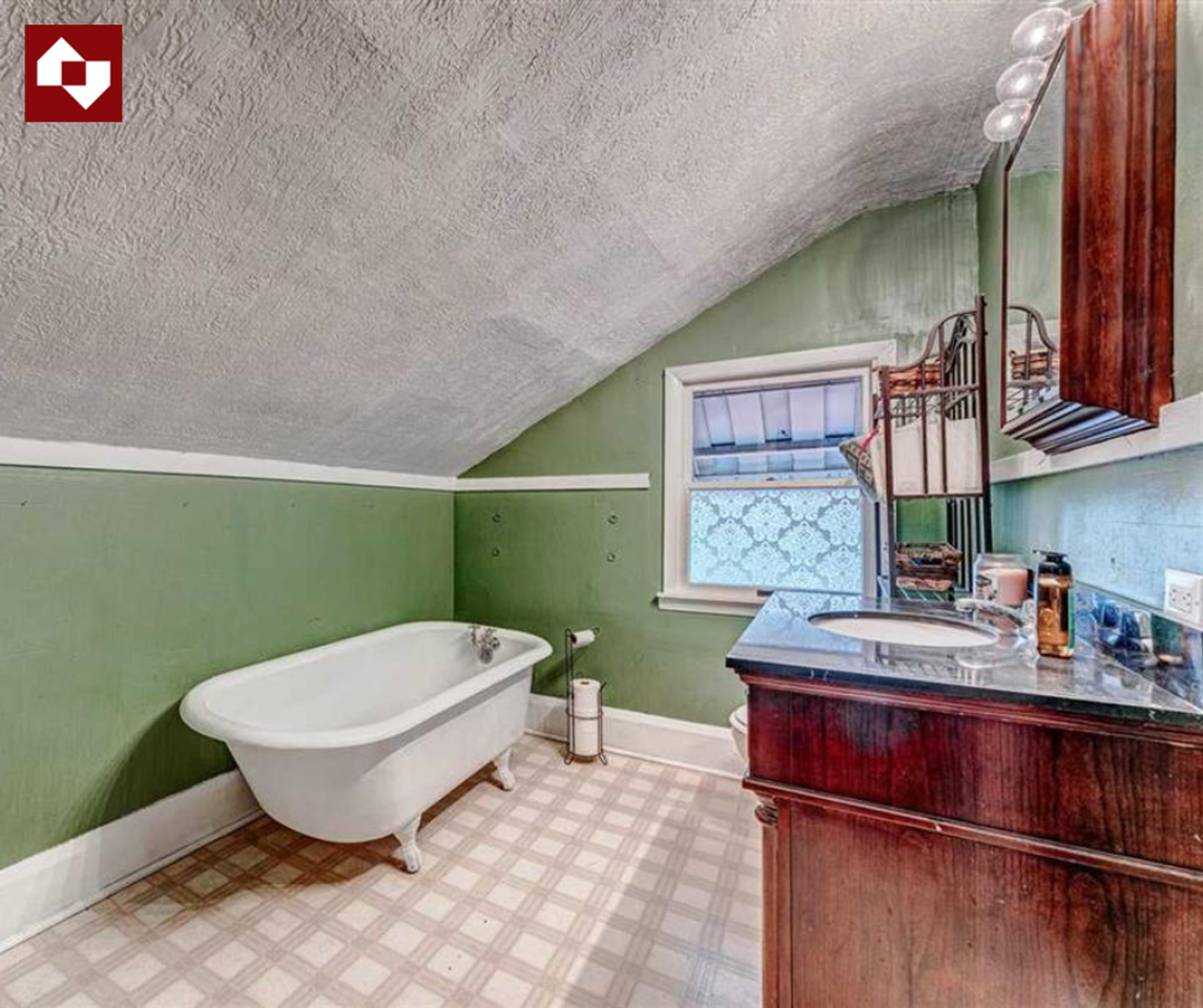 755 Naomi St - Photo 6 of 8