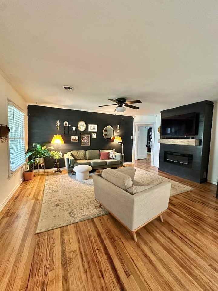 1515 S Van Buren St - Photo 4 of 13