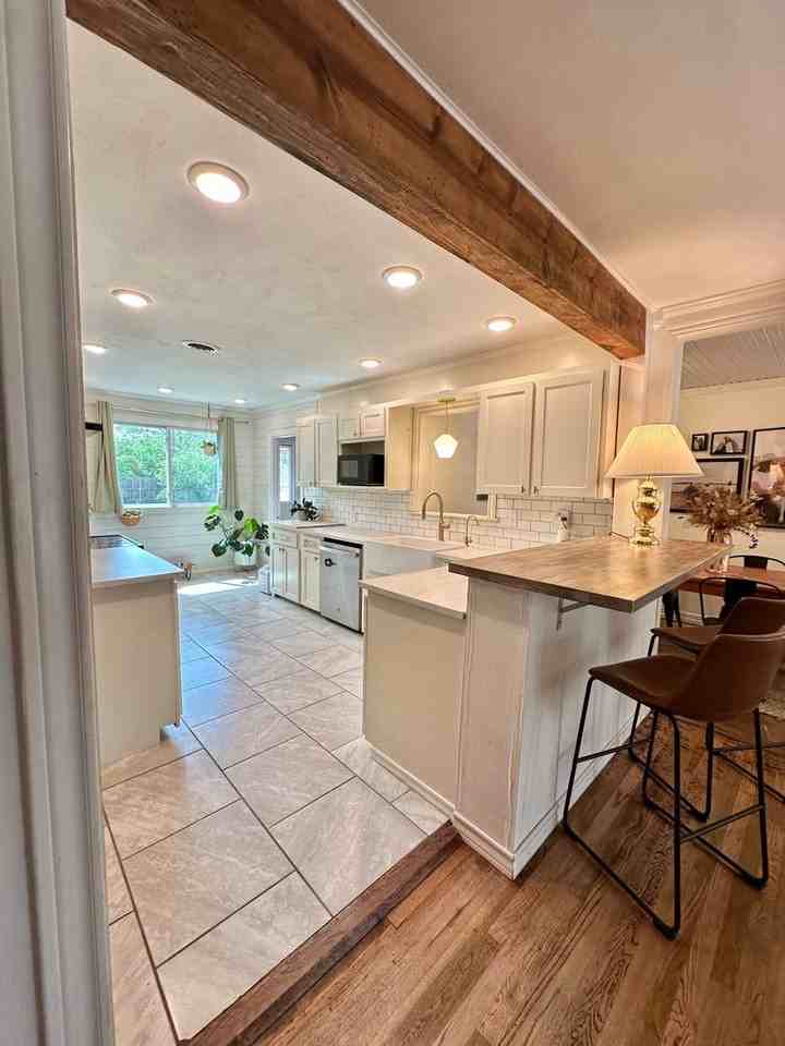 1515 S Van Buren St - Photo 7 of 13