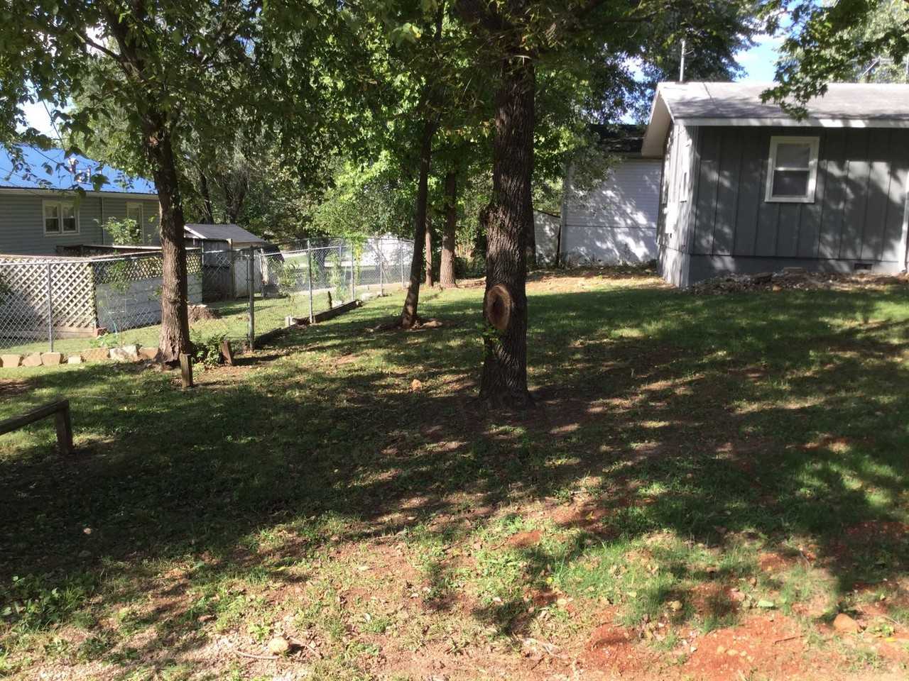 205 E Elm St - Photo 3 of 15