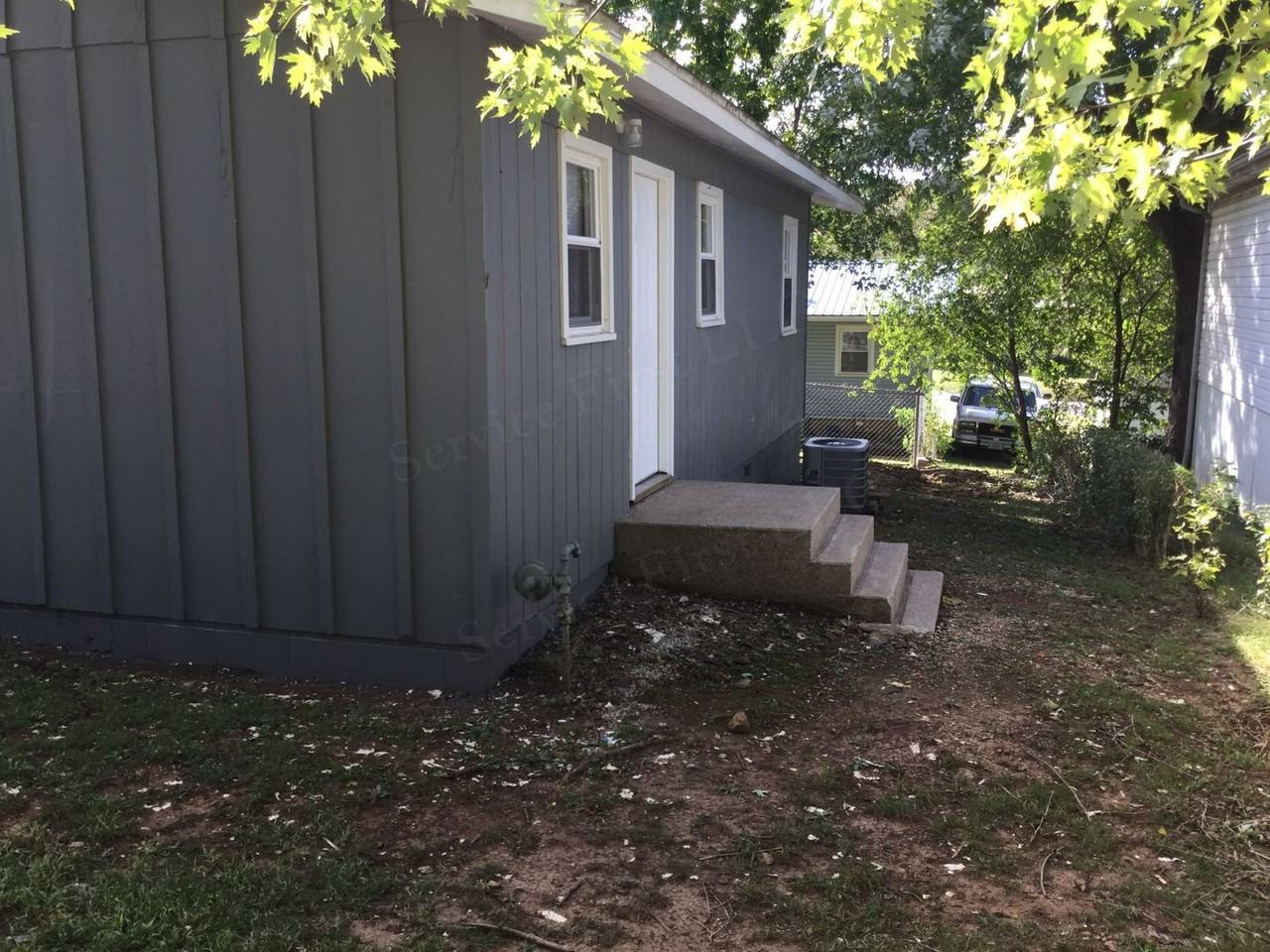205 E Elm St - Photo 5 of 15