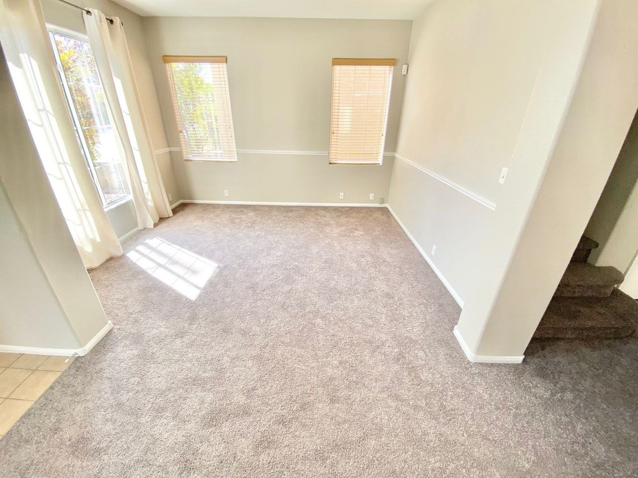 10435 Anacostia St - Photo 2 of 26
