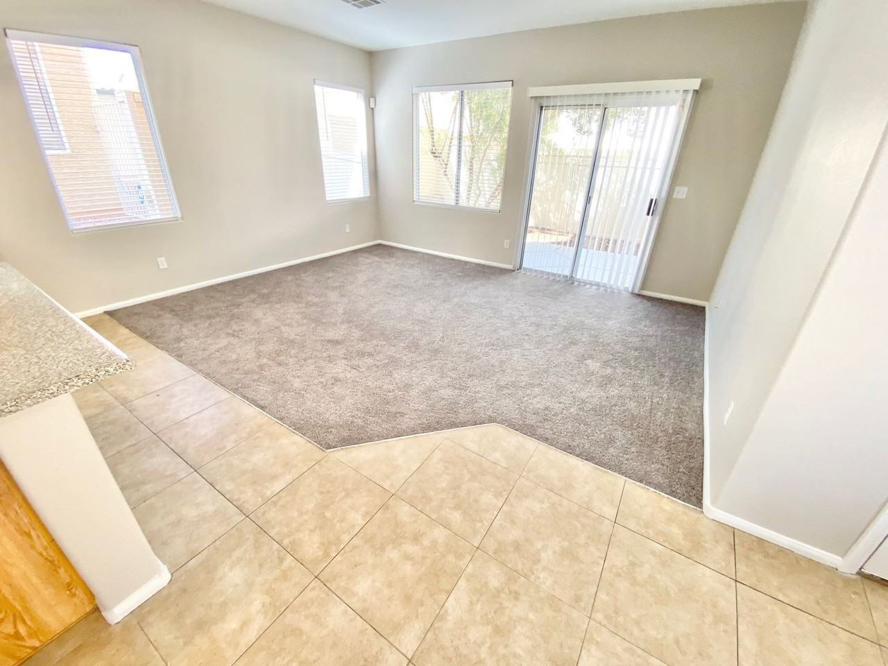 10435 Anacostia St - Photo 4 of 26