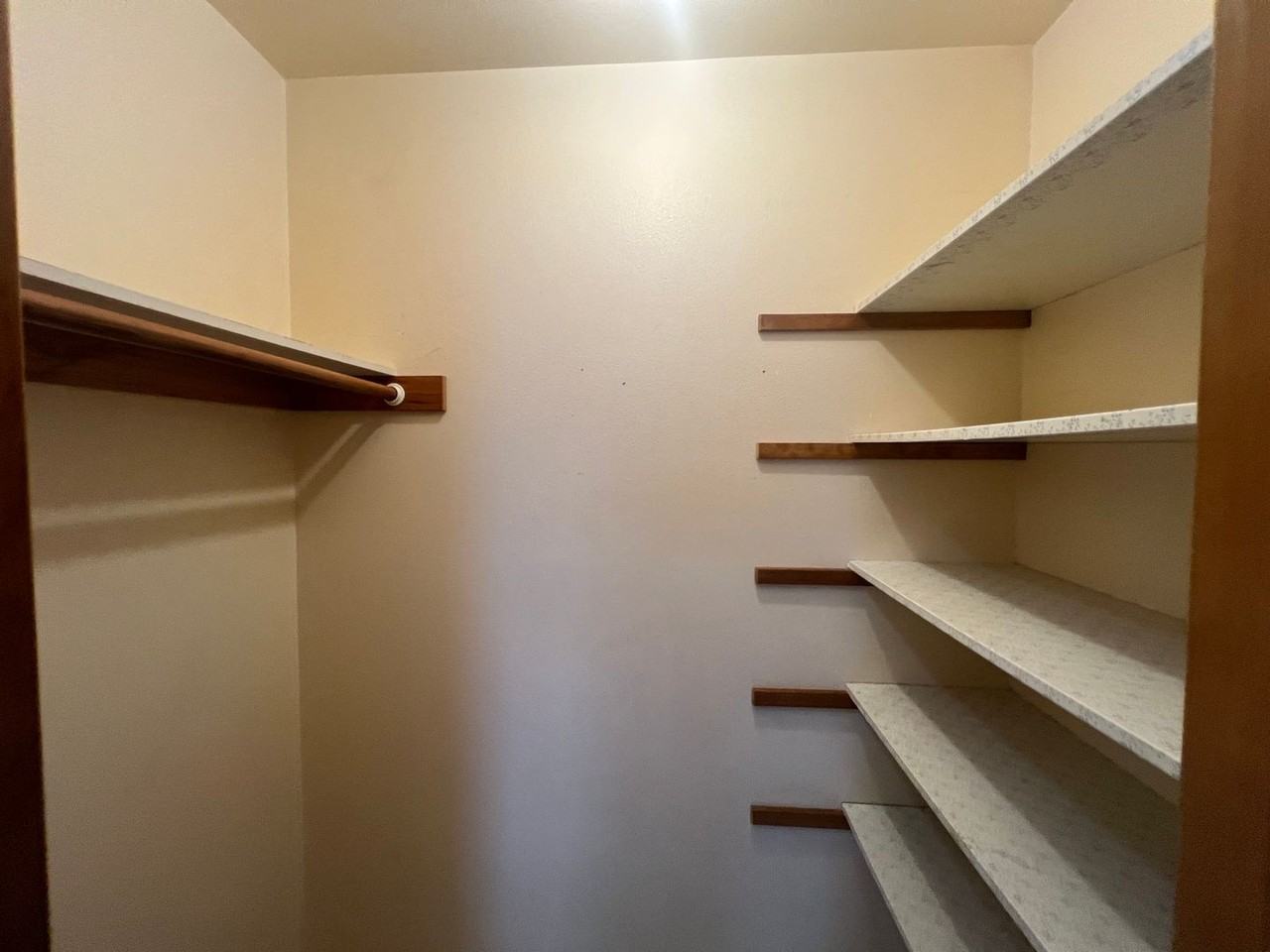 2215 Xenia Ln - Photo 7 of 17