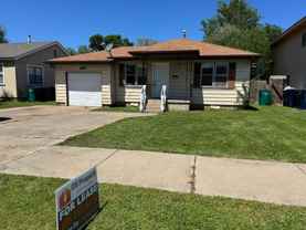 1017 Sw 50th St - Photo 1 of 1