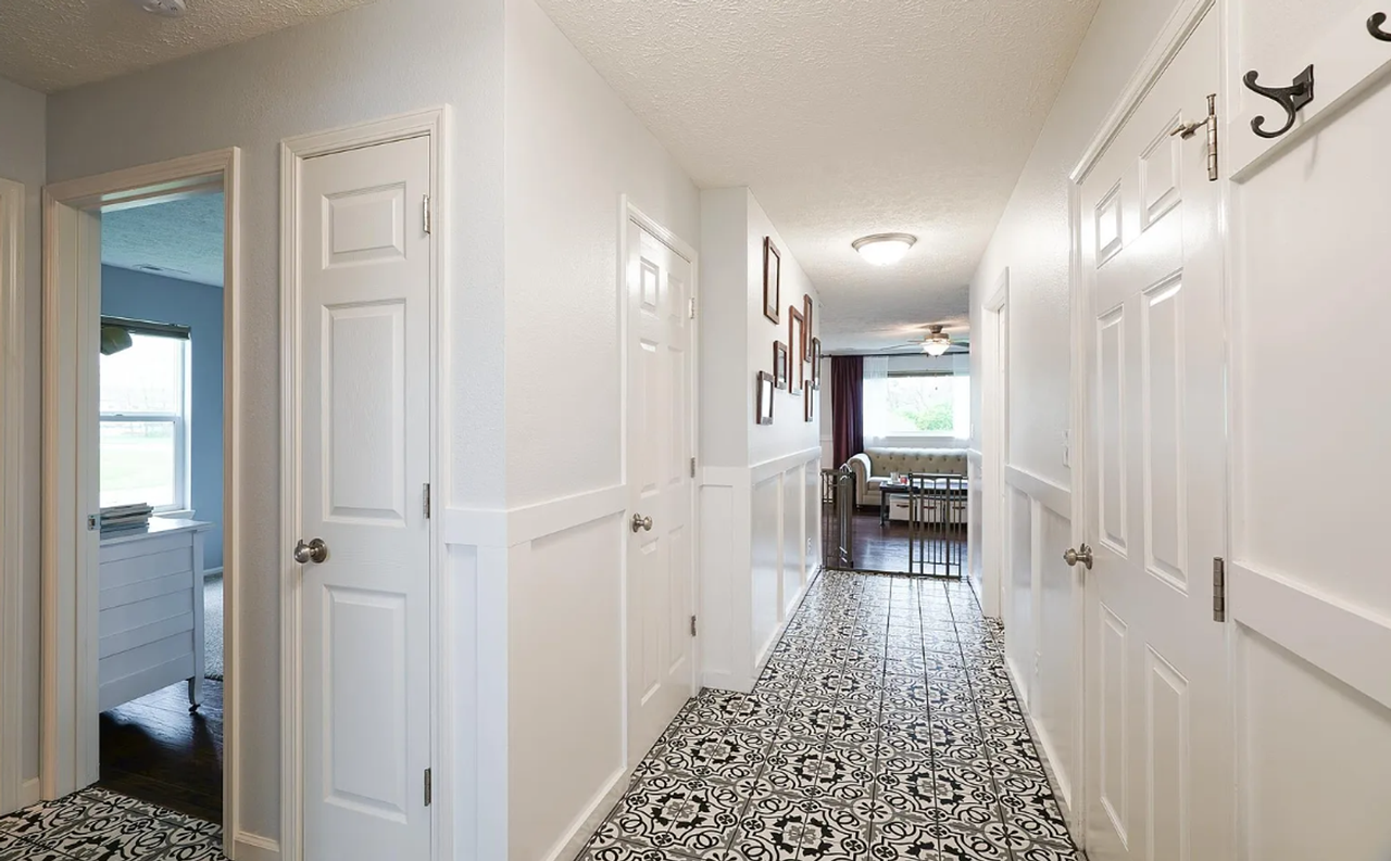 3222 Fleming Dr - Photo 4 of 20